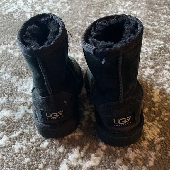 Kids Ugg boots - Picture 3 of 4